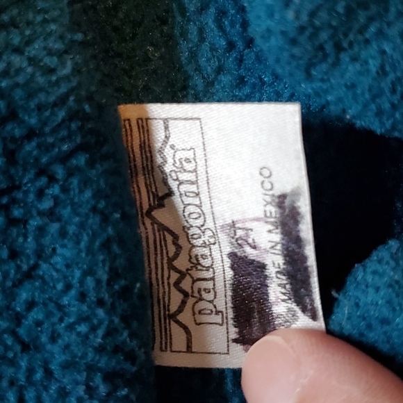 Patagonia fleece vest 2t - Picture 2 of 6